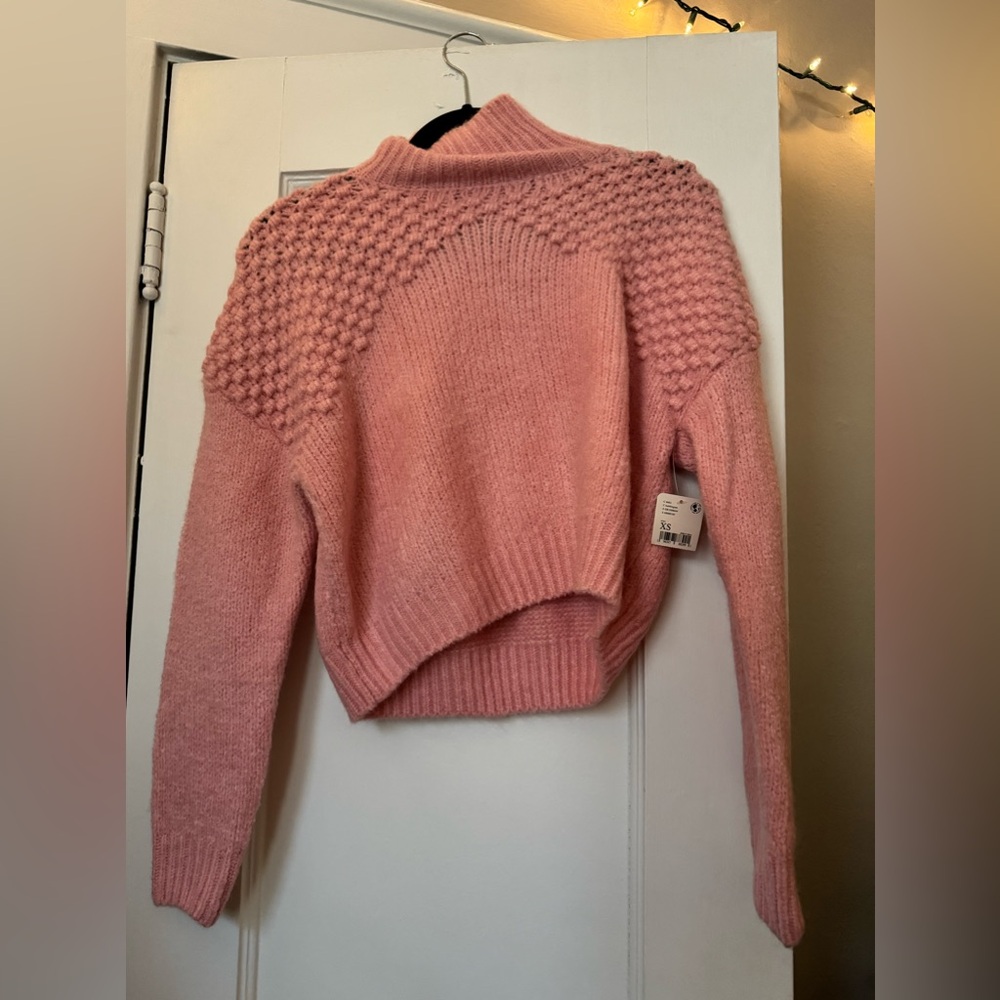 Brand New Free People Pink Sweater-Size XS